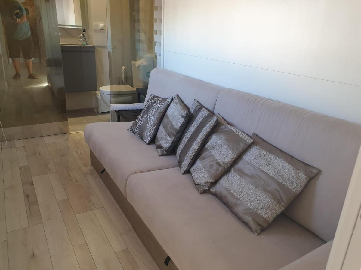 Atico Con Terraza Y Jacuzzi En El Centro Apartman Valencia Kültér fotó